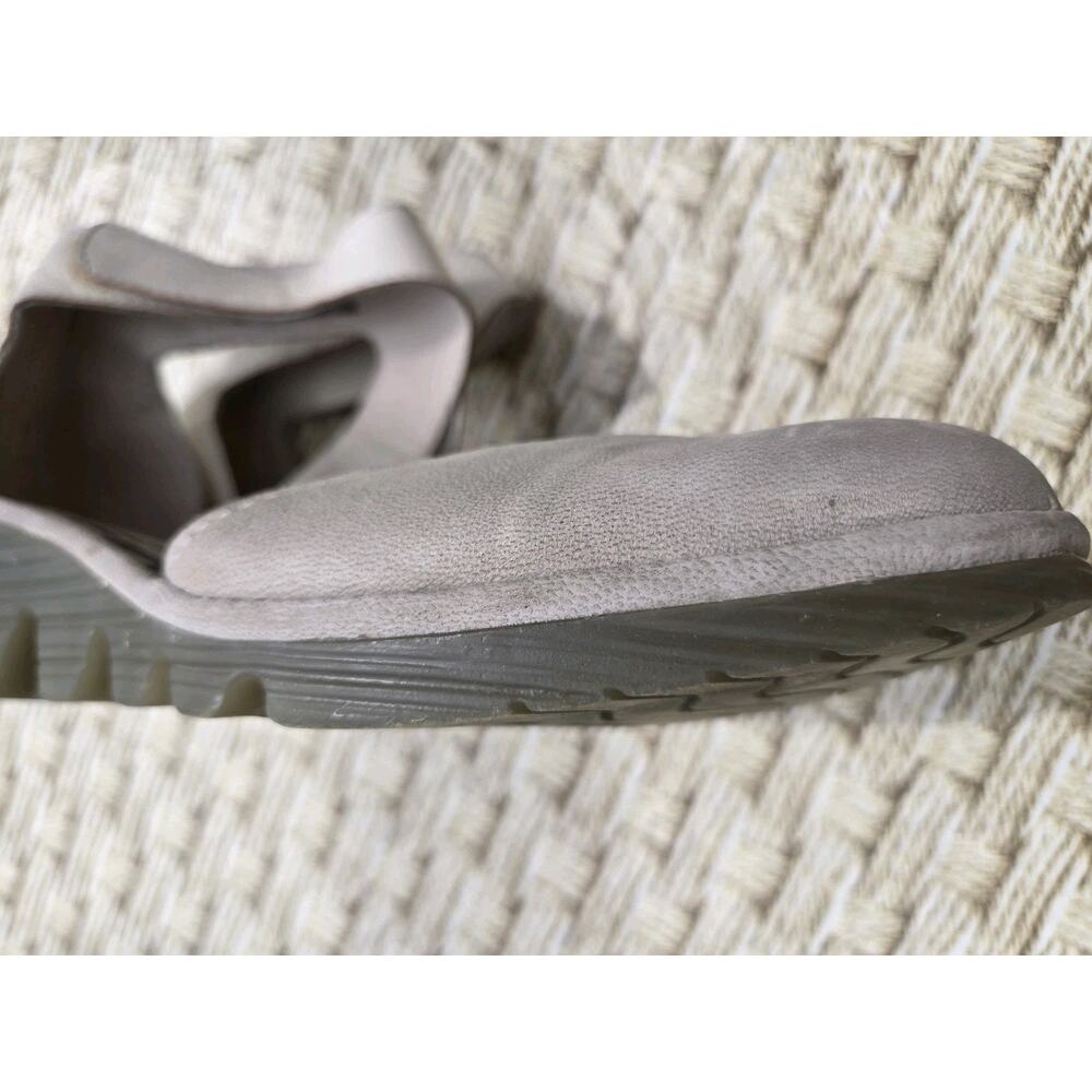 Fly London Piat Light Taupe Leather Mary Jane Wedge Shoes 39 US 8 8.5 - Picture 9 of 11